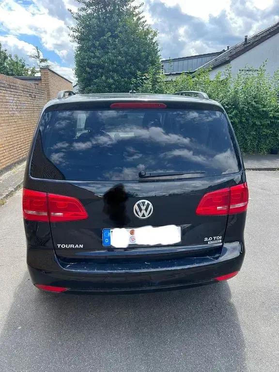 Gebraucht VW Touran Match 140 PS (102 kW) 2012 Schwarz Van / Kleinbus