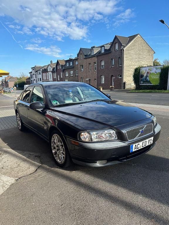 Schwarz Gebraucht 2001 Volvo S80 Limousine | 4.499 € - Bild 1/4
