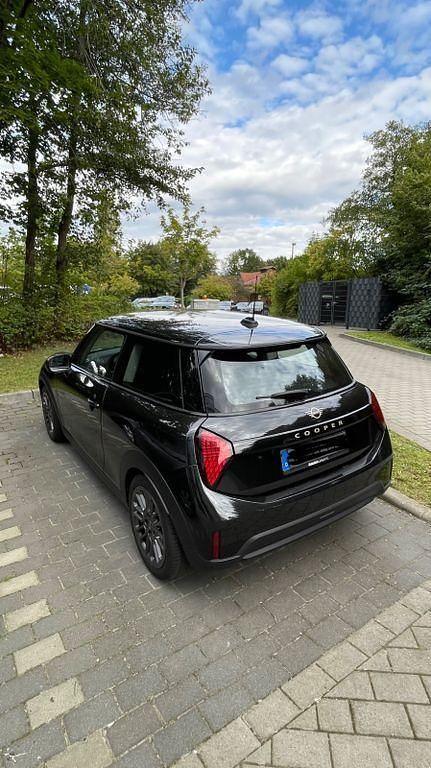 Gebraucht Mini Cooper 156 PS (114 kW) 2024 Schwarz Kleinwagen