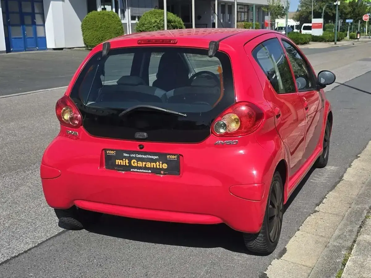 Gebraucht Toyota Aygo City 68 PS (50 kW) 2006 Rot Kleinwagen
