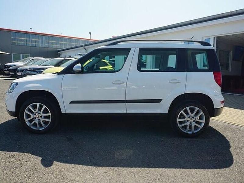 Gebraucht Skoda Yeti Ambition 125 PS (91 kW) 2017 Weiß SUV