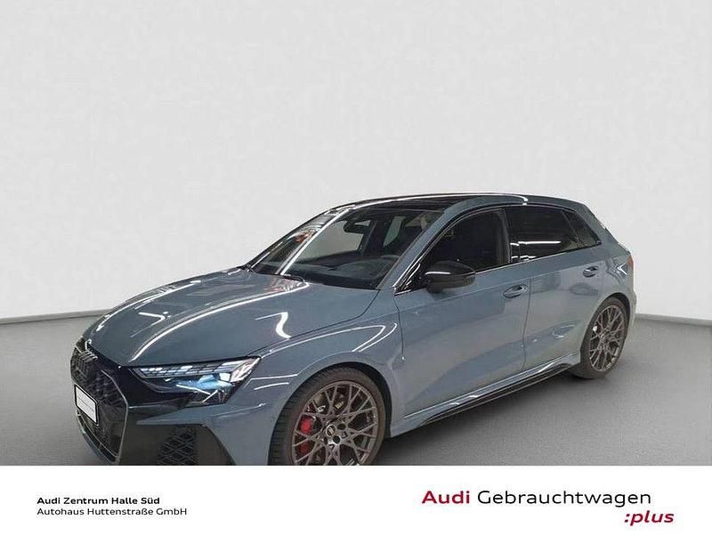 Außenfarbe: Gebraucht 2024 Audi RS3 Sportback Ambiente Kleinwagen | 64.620 € (Etwas zu teuer) - Bild 1/3