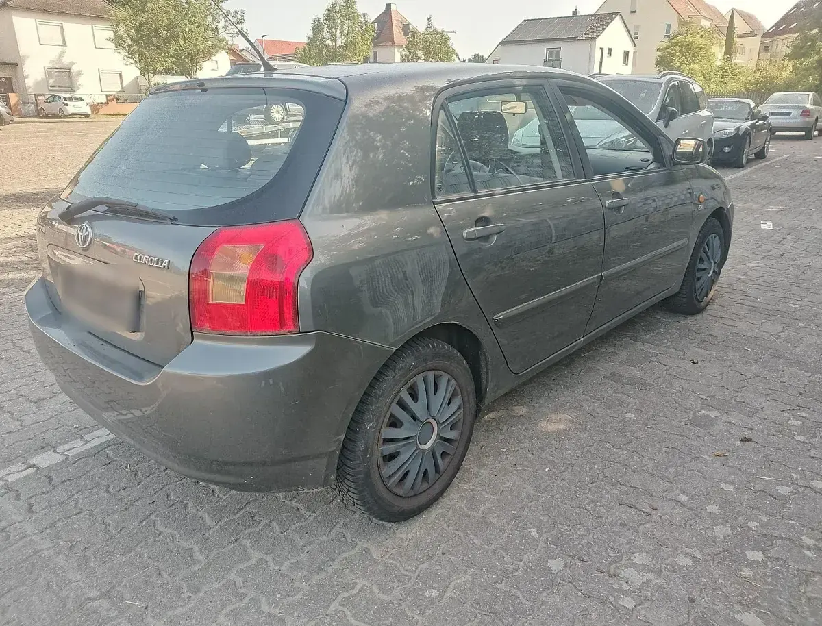 Gebraucht Toyota Corolla 90 PS (66 kW) 2004 Grün Limousine