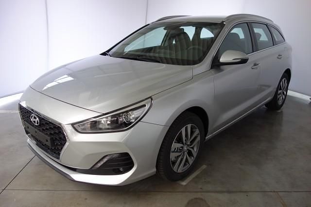 Gebraucht Hyundai i30 Trend 140 PS (102 kW) 2019 Silber Kombi