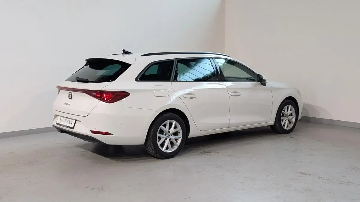 Gebraucht Seat Leon Style 150 PS (110 kW) 2022 Weiß Kombi