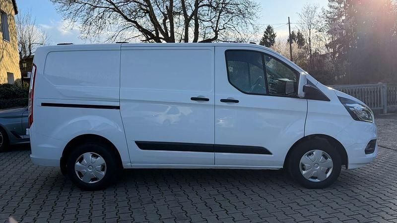 Gebraucht Ford Transit Custom Trend 131 PS (96 kW) 2020 Weiß Van / Kleinbus