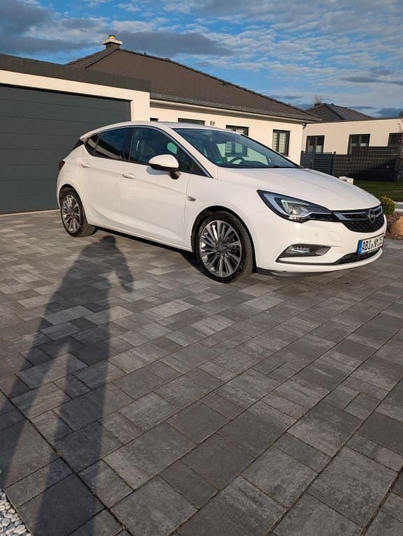 Gebraucht Opel Astra Innovation 150 PS (110 kW) 2016 Weiß Limousine