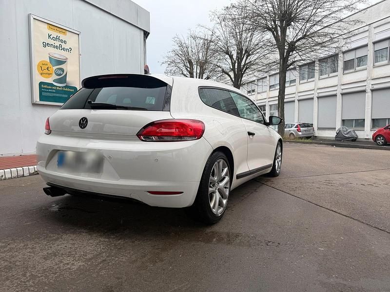 Gebraucht VW Scirocco 160 PS (117 kW) 2010 Weiß Coupé