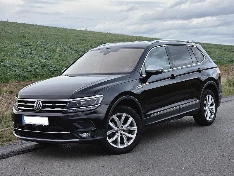 Schwarz Gebraucht 2018 VW Tiguan Allspace SUV | 21.900 € (Etwas zu teuer) - Bild 1/4