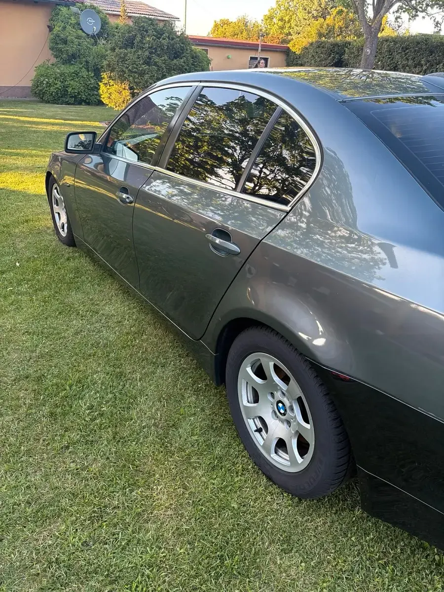 Gebraucht BMW 520 Basis 170 PS (125 kW) 2003 Grau Limousine