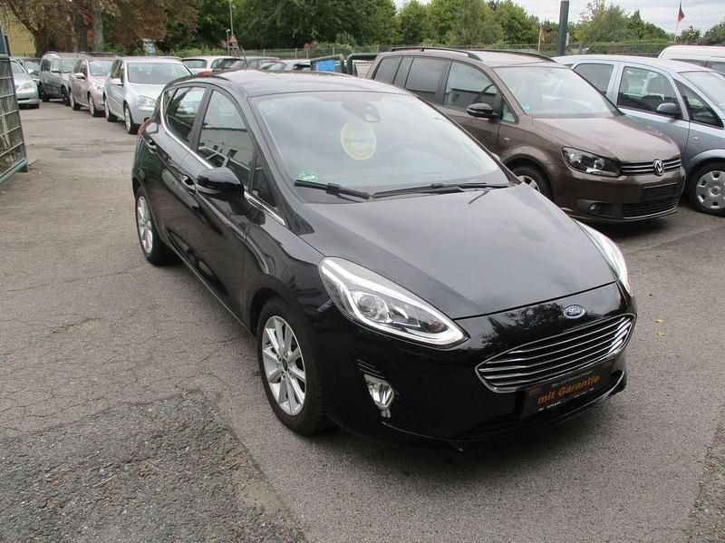 Gebraucht Ford Fiesta Titanium 101 PS (74 kW) 2018 Shadow black Kleinwagen