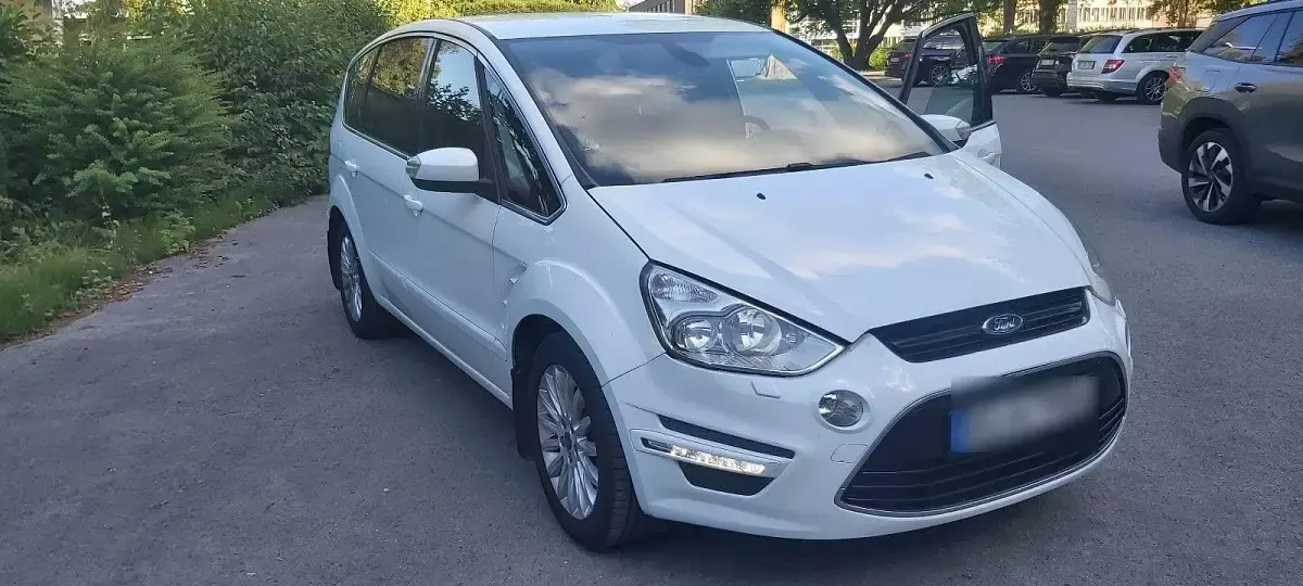 Gebraucht Ford S-MAX Titanium 163 PS (119 kW) 2014 Weiß Van / Kleinbus