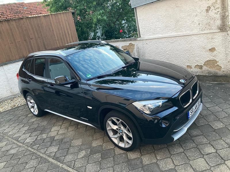 Gebraucht BMW X1 Sport Line 178 PS (130 kW) 2011 Schwarz SUV