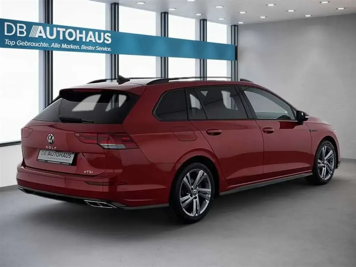 Gebraucht VW Golf VIII R-line 150 PS (110 kW) 2024 Rot Kombi