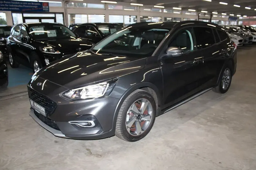 Gebraucht Ford Focus Active 125 PS (91 kW) 2021 Grau Kombi