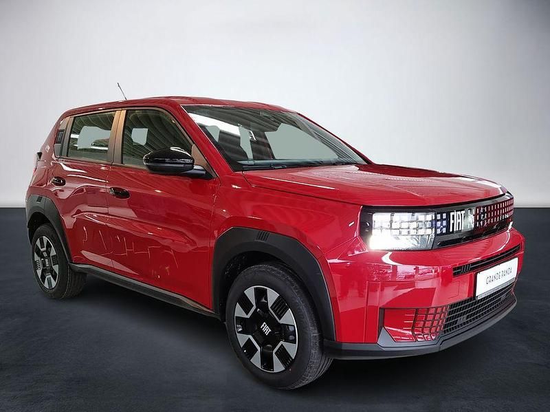 Neu Fiat Grande Panda Icon 101 PS (74 kW) 2025 Passione rot Kleinwagen