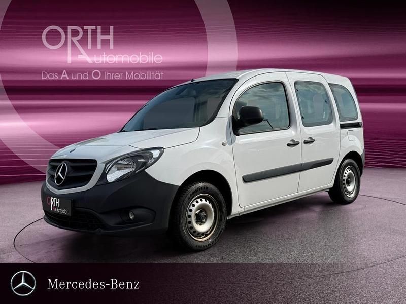 Weiß Gebraucht 2020 Mercedes Citan 111 Kombi | 15.989 € (Fairer Preis) - Bild 1/4