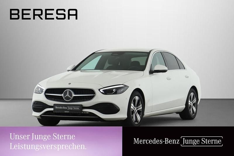 Weiß Gebraucht 2024 Mercedes C200 Avantgarde Limousine | 37.780 € (Superpreis) - Bild 1/3