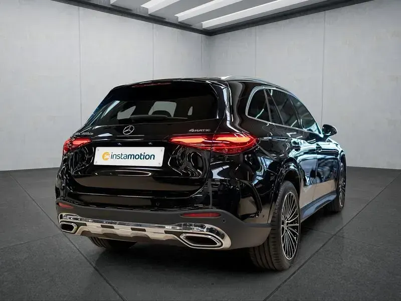 Gebraucht Mercedes GLC300 197 PS (144 kW) 2023 Schwarz SUV