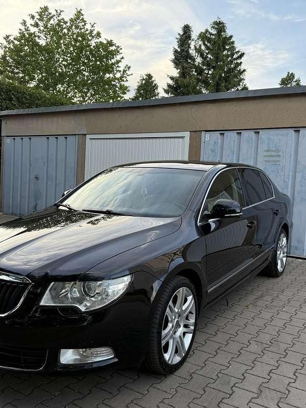 Gebraucht Skoda Superb Elegance 170 PS (125 kW) 2009 Schwarz Limousine