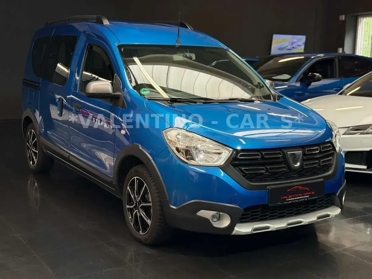 Gebraucht Dacia Dokker Celebration 116 PS (85 kW) 2017 Blau Van / Kleinbus