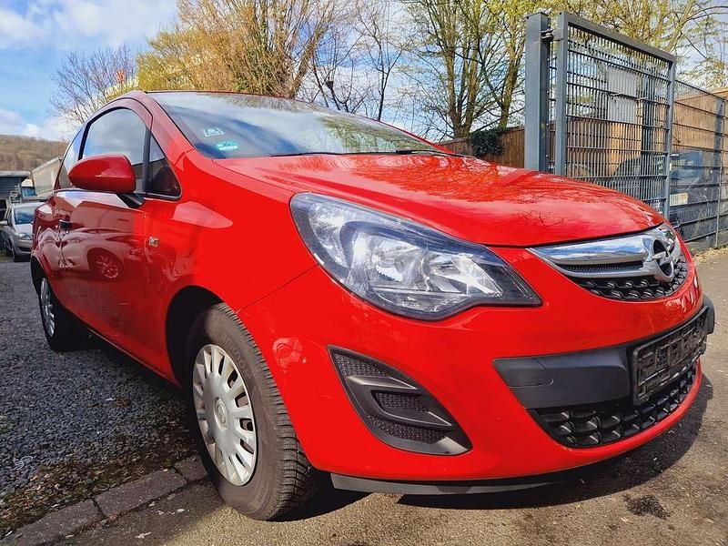 Gebraucht Opel Corsa Selection 86 PS (63 kW) 2015 Magma rot (b) Kleinwagen