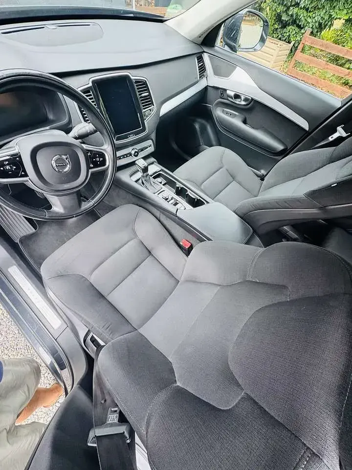 Gebraucht Volvo XC90 Momentum 235 PS (172 kW) 2017 Grau SUV