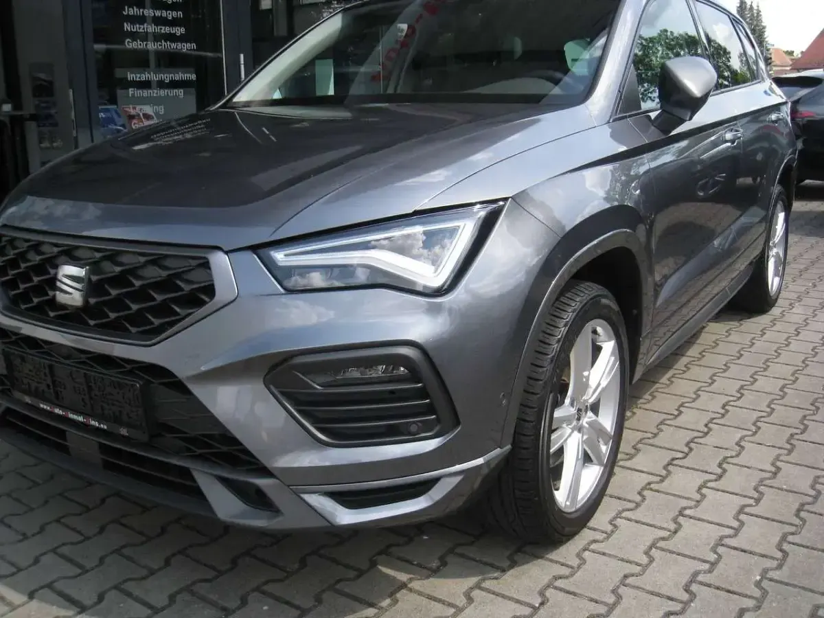 Gebraucht Seat Ateca FR 150 PS (110 kW) 2023 Graphitgrau metallic SUV