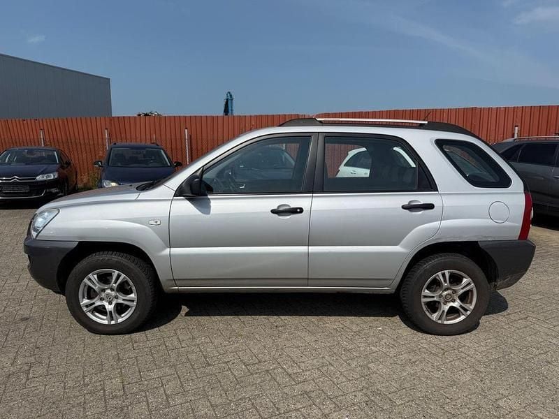 Gebraucht Kia Sportage LX 141 PS (103 kW) 2008 Silber SUV