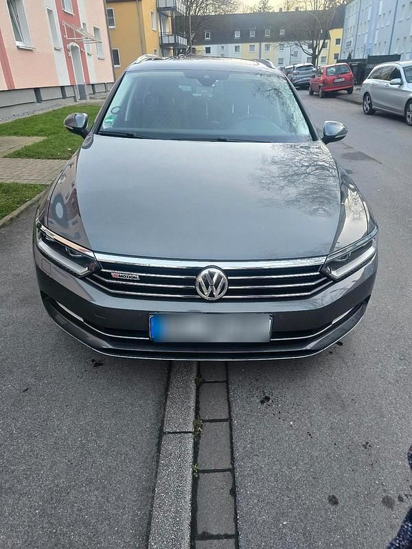 Gebraucht VW Passat Highline 239 PS (175 kW) 2016 Grau Kombi