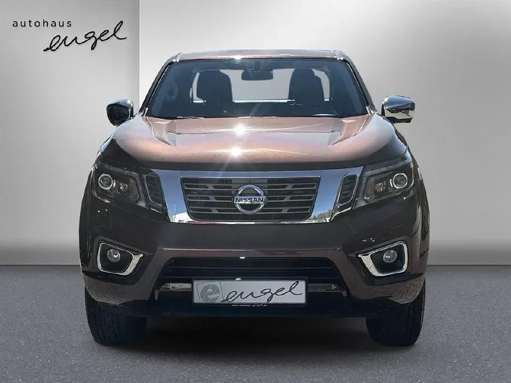 Gebraucht Nissan Navara N-Connecta 163 PS (119 kW) 2021 Braun Pickup