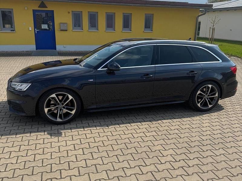 Usata Audi A4 Design 190 CV (139 kW) 2016 Blu Station wagon