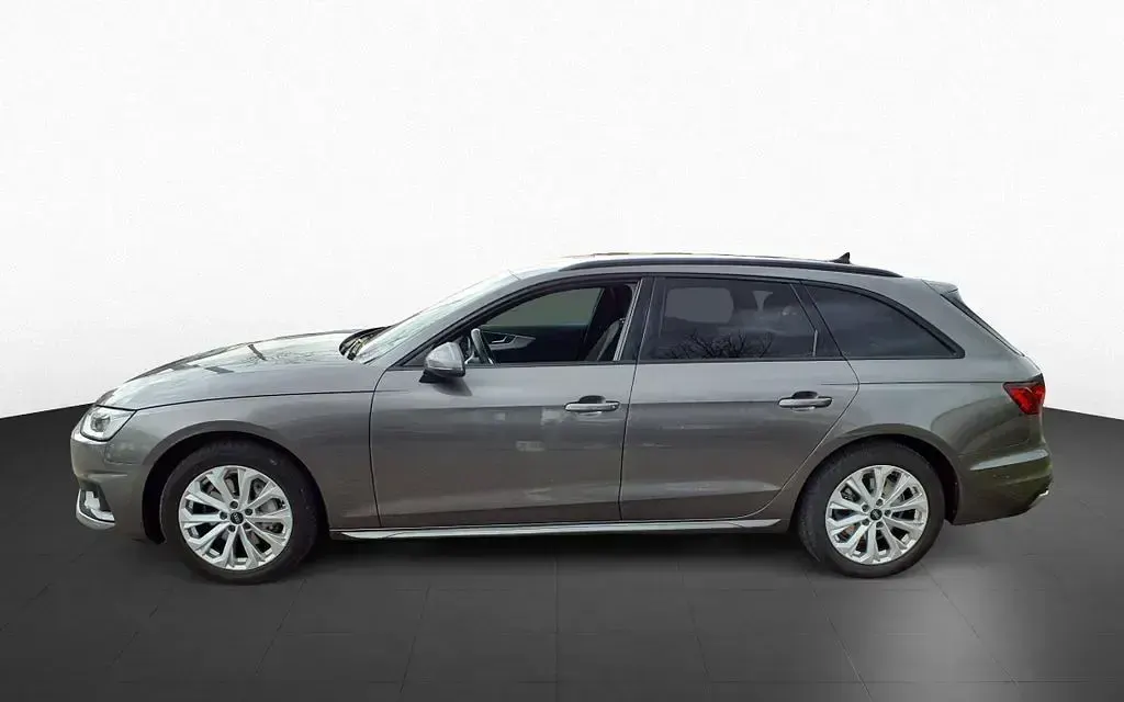Gebraucht Audi A4 Advanced Plus 204 PS (150 kW) 2022 Terragrau Kombi