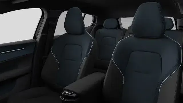 Ny Volvo EX30 Plus 200 kW (272 HK) 2026 Svart SUV