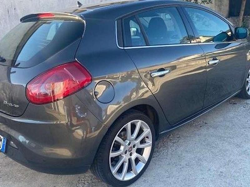 Gebraucht Fiat Bravo 105 PS (77 kW) 2013 Grau Kleinwagen