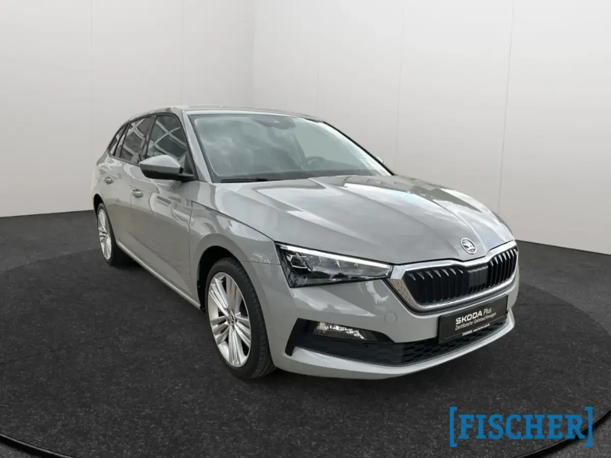 Gebraucht Skoda Scala Style 116 PS (85 kW) 2019 Grau Kleinwagen