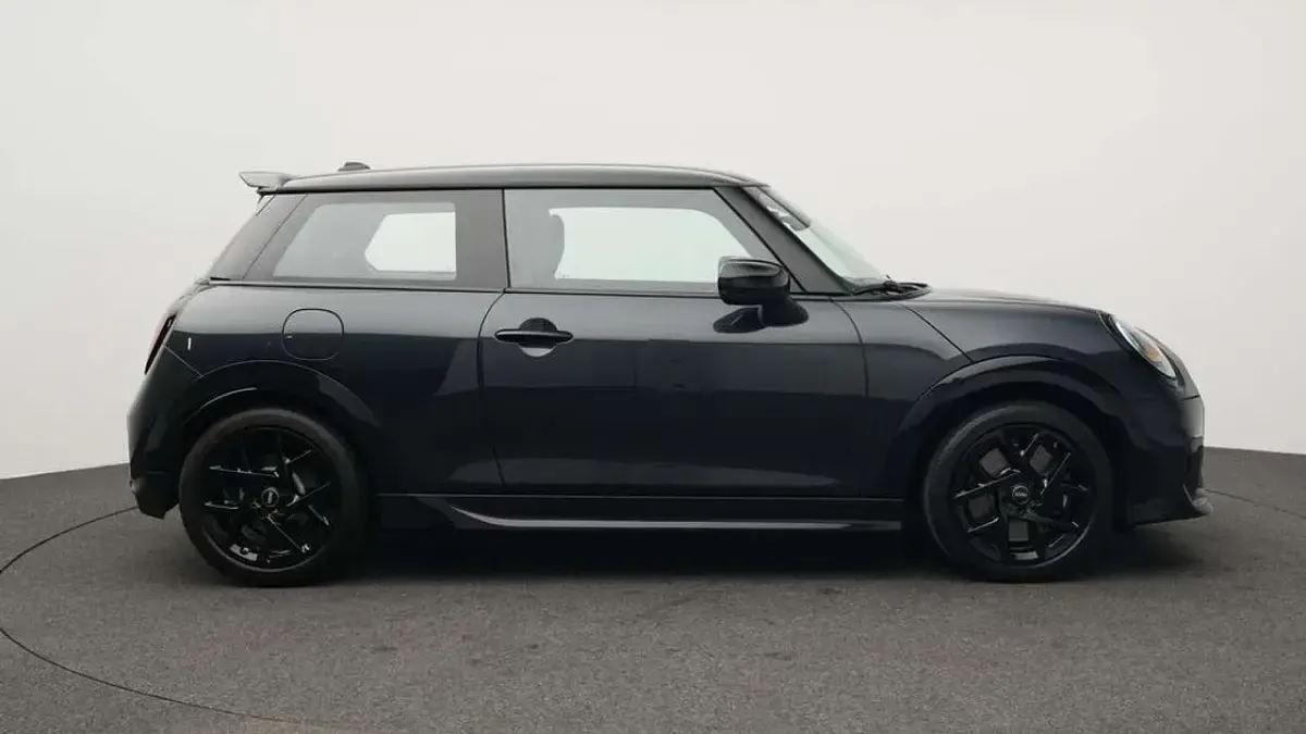 Gebraucht Mini John Cooper Works 156 PS (114 kW) 2025 Grau Kleinwagen