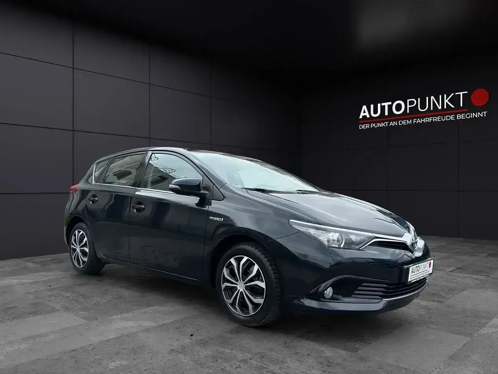 Gebraucht Toyota Auris Hybrid 99 PS (72 kW) 2016 Schwarz Limousine
