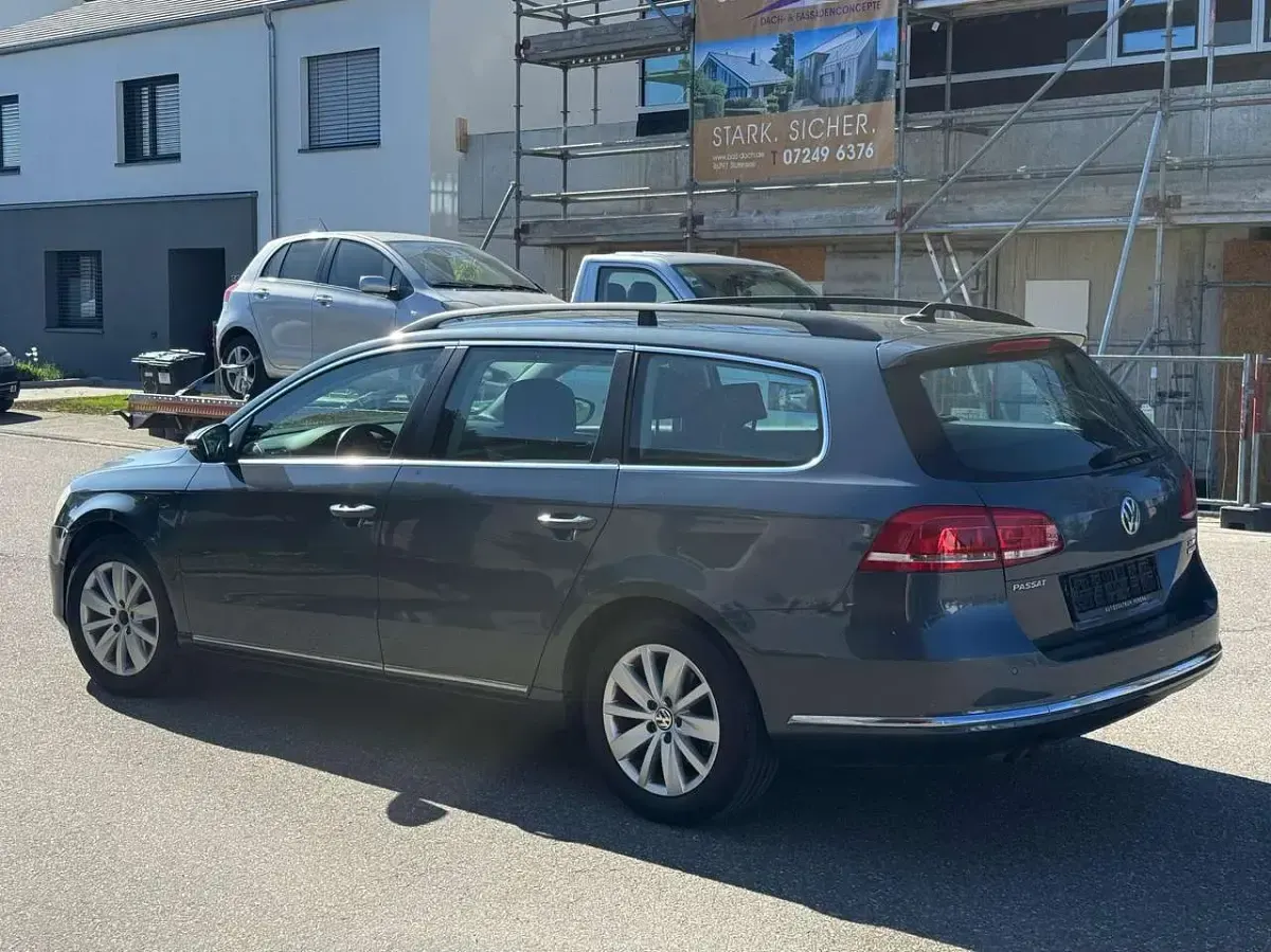 Gebraucht VW Passat 170 PS (125 kW) 2012 Islandgrau perleffekt Kombi