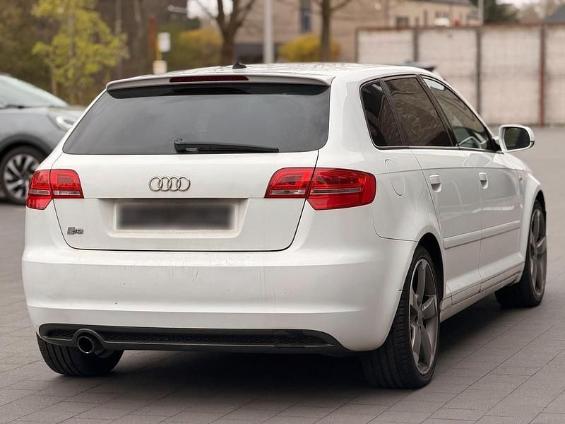 Gebraucht Audi A3 S-Line 140 PS (102 kW) 2010 Weiß Kleinwagen