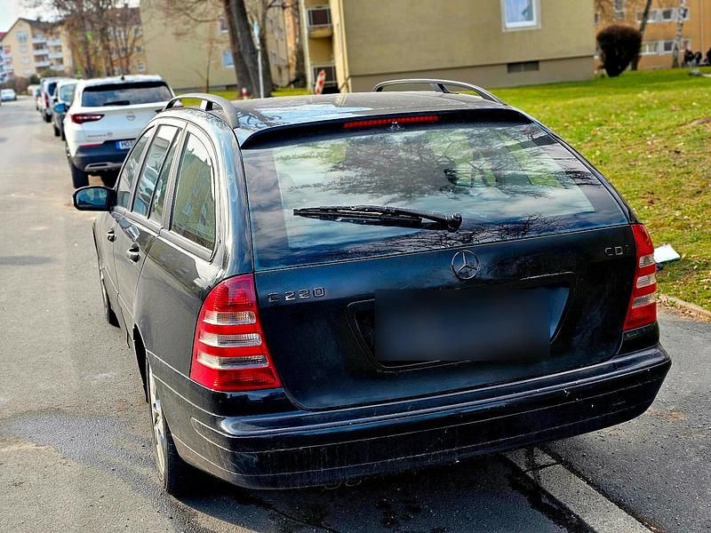 Gebraucht Mercedes C220 150 PS (110 kW) 2005 Schwarz Kombi