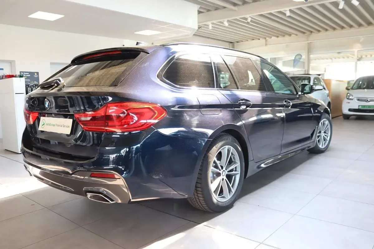 Gebraucht BMW 520 Performance 190 PS (139 kW) 2020 Schwarz Kombi
