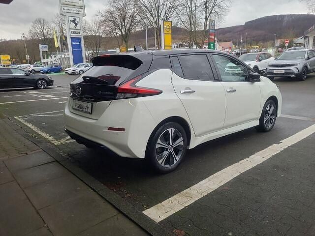 Gebraucht Nissan Leaf Tekna 160 kW (218 PS) 2021 Weiss Kleinwagen