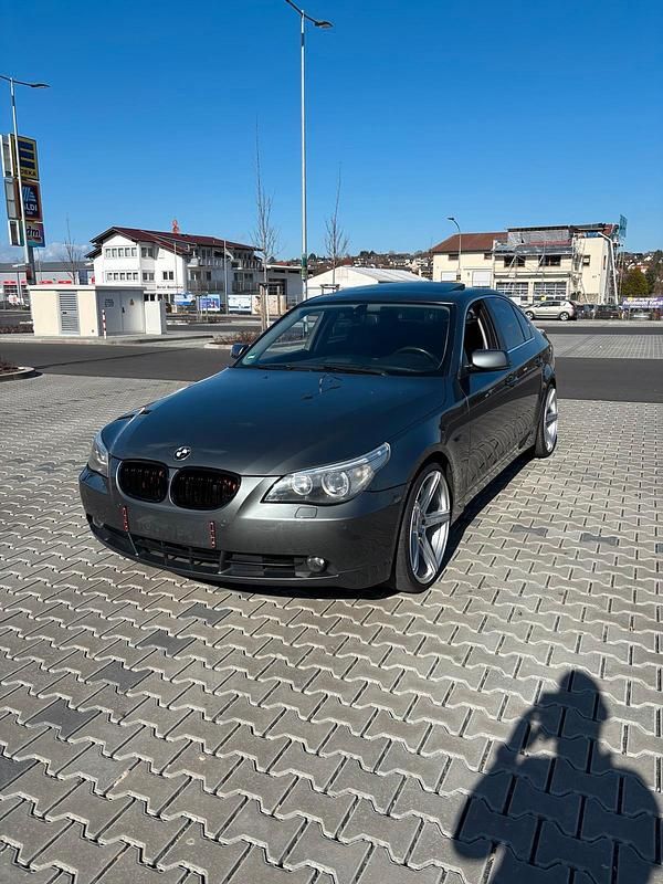 Gebraucht BMW 525 218 PS (160 kW) 2006 Grau Limousine