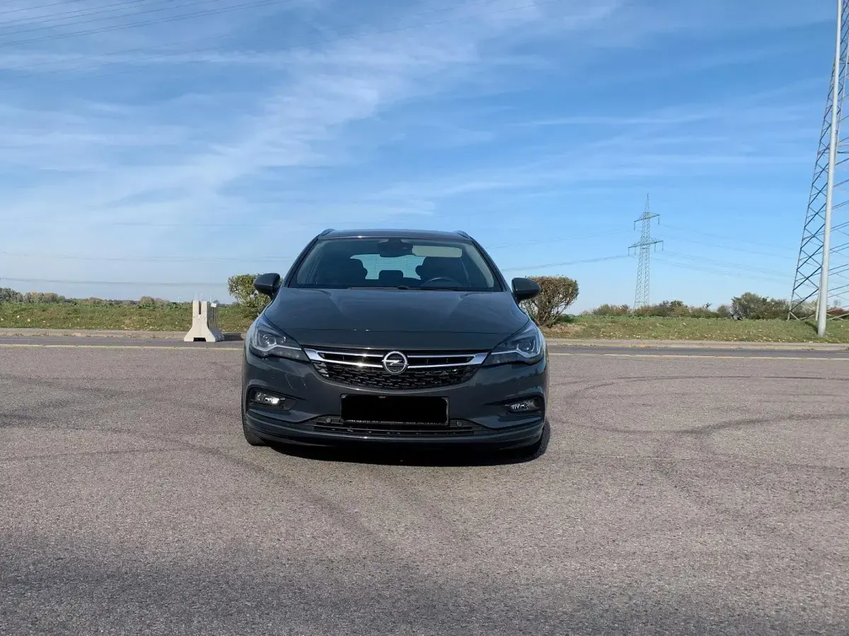 Gebraucht Opel Astra Innovation 200 PS (147 kW) 2016 Grau Kombi