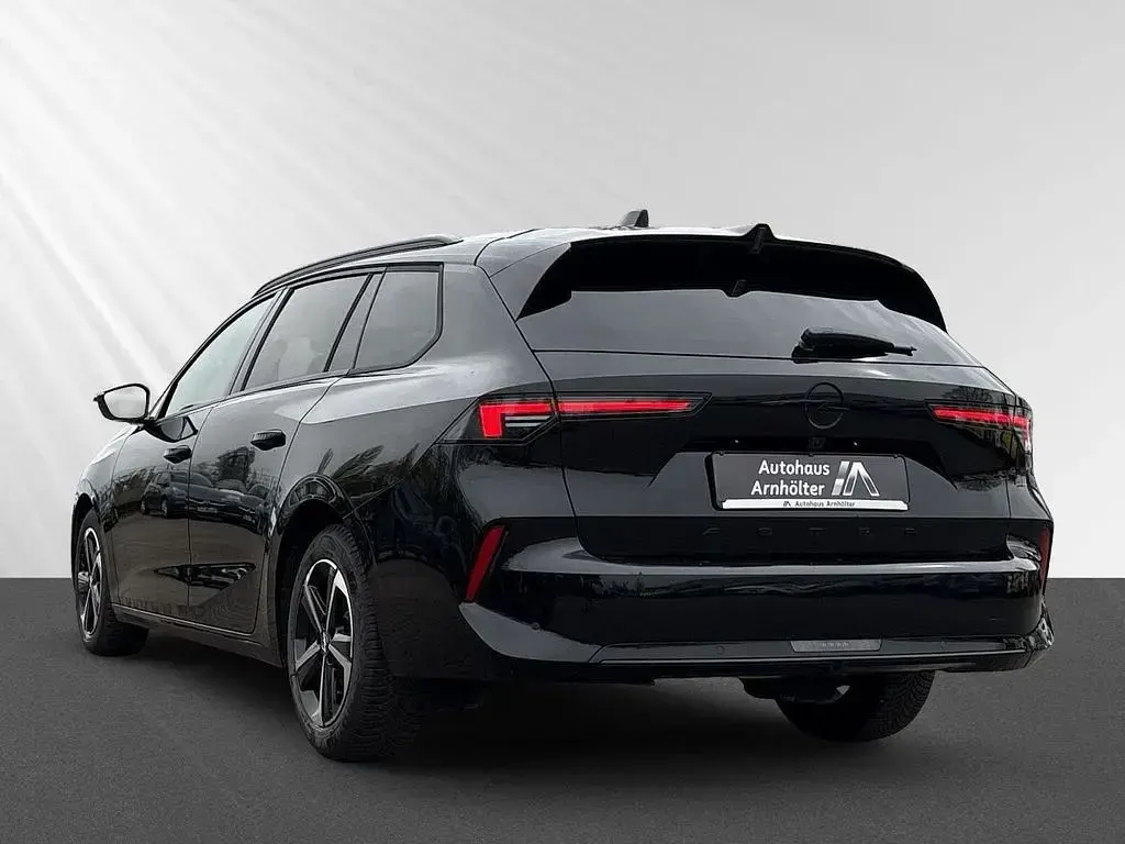Gebraucht Opel Astra S 131 PS (96 kW) 2025 Lackierung schwarz perla nera/ Kombi