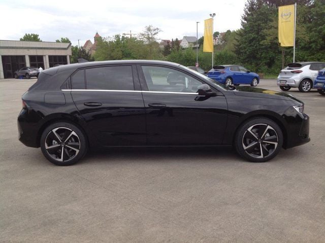 Second-hand Opel Astra Elegance 131 CP (96 kW) 2023 Negru Berlinǎ