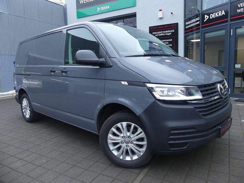 Gebraucht VW Transporter 150 PS (110 kW) 2022 Grau Van