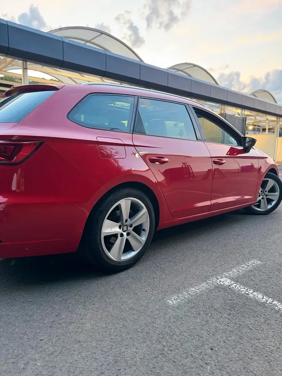 Gebraucht Seat Leon ST FR 150 PS (110 kW) 2016 Rot Kombi