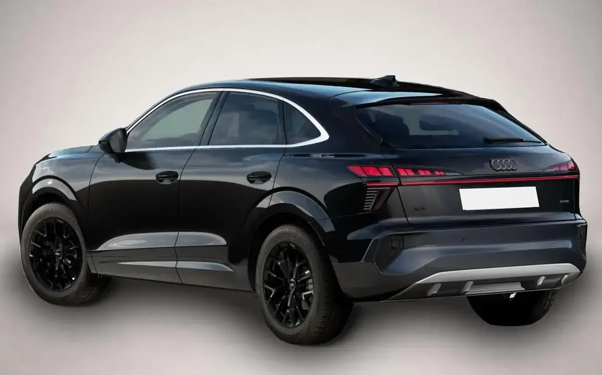 Neu Audi Q3 Sportback Ambiente 204 PS (150 kW) 2026 Manufacturer SUV